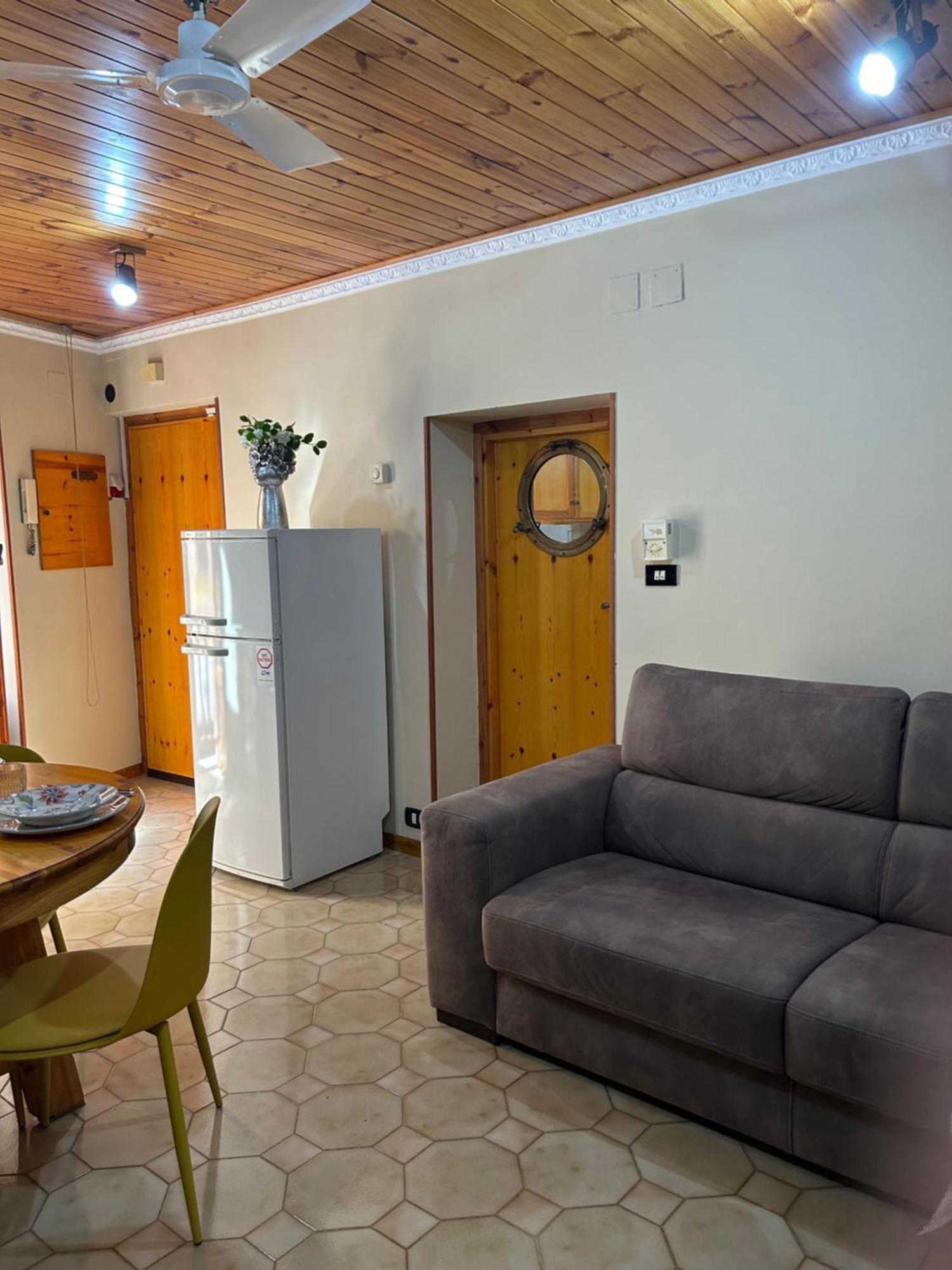 Casa Vacanze Romana 19 Giubileo 2025 Nettuno Exterior photo
